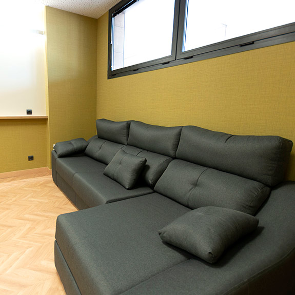 MOHE Espacio de Ocio Descanso sofás